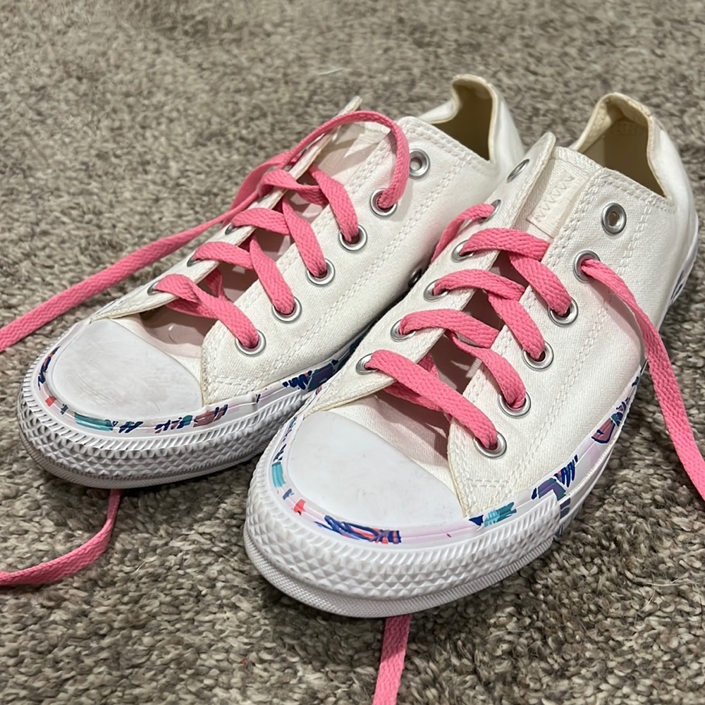 Converse low top flower Sneakers
